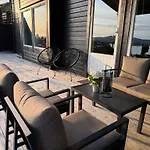2 Med Panoramautsikt 아파트 *